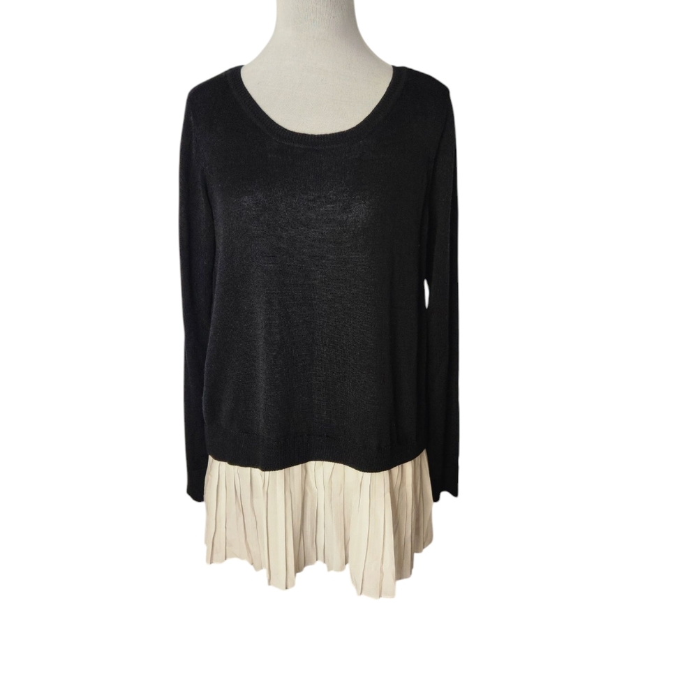Black Sweater over WHITE Pleats Top Size Medium